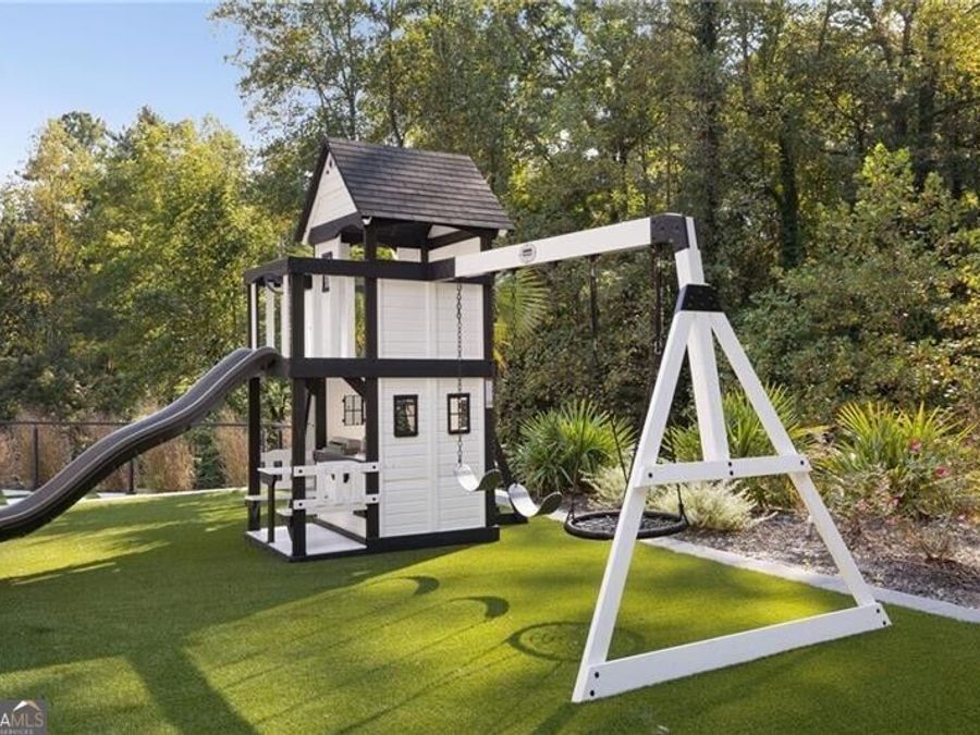 Property Image 100
