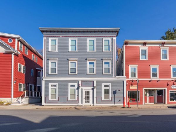 93 Bridge St, Unit 3, Salem, MA 01970