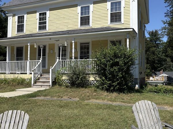 16 Highland St, Unit upper, Townsend, MA 01469