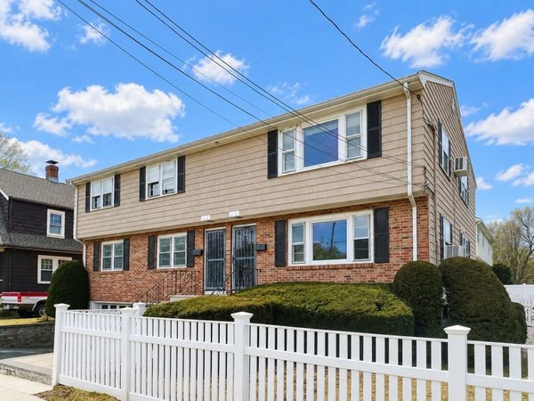22 Chandler St, Unit 2, Watertown, MA 02472