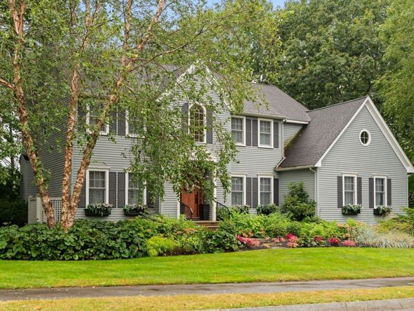 10 Holly Lane, Beverly, MA 01915
