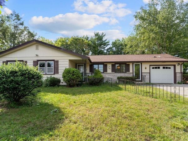 28 Richardi Lane, Braintree, MA 02184