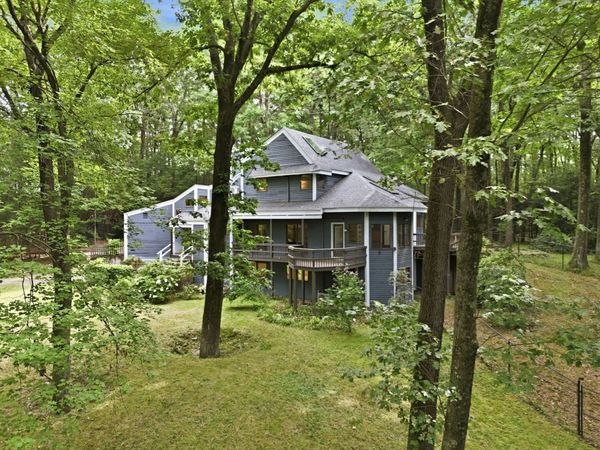 616 Station Rd, Amherst, MA 01002