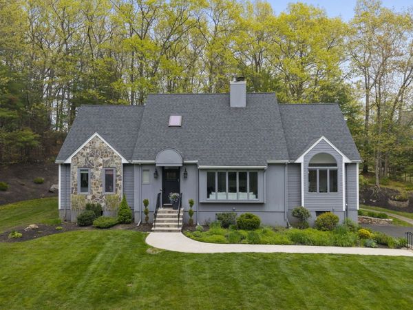109 Flint Farm Rd, Middleton, MA 01949