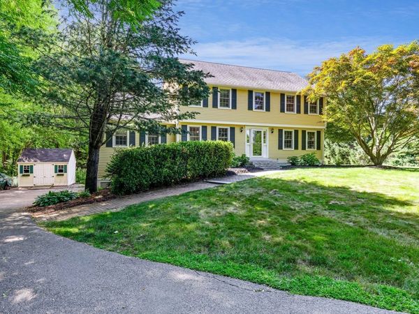 5 Locust Grove, Merrimac, MA 01860