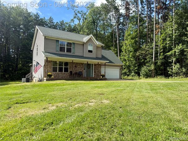 3301 Pine Bluff Court , Oregon Township, Mi 48421