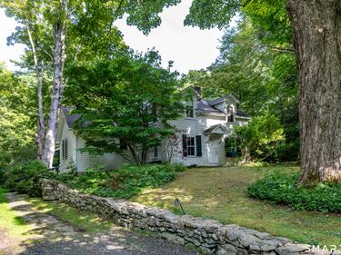 29 Holiday Point , Sherman, CT 06784