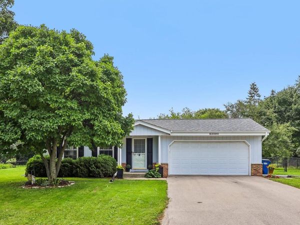 W136S6953 Hale Park DRIVE, Muskego, WI 53150