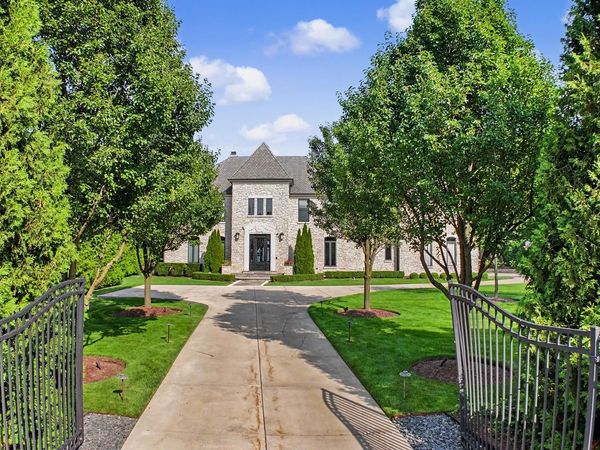 6702 N Lake DRIVE, Fox Point, WI 53217