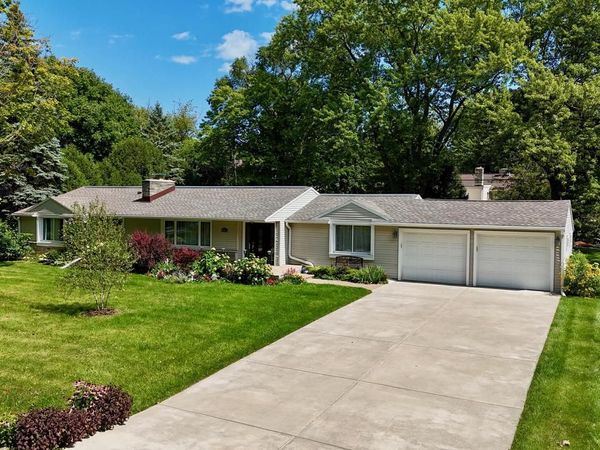 8920 N Greenvale ROAD, Bayside, WI 53217