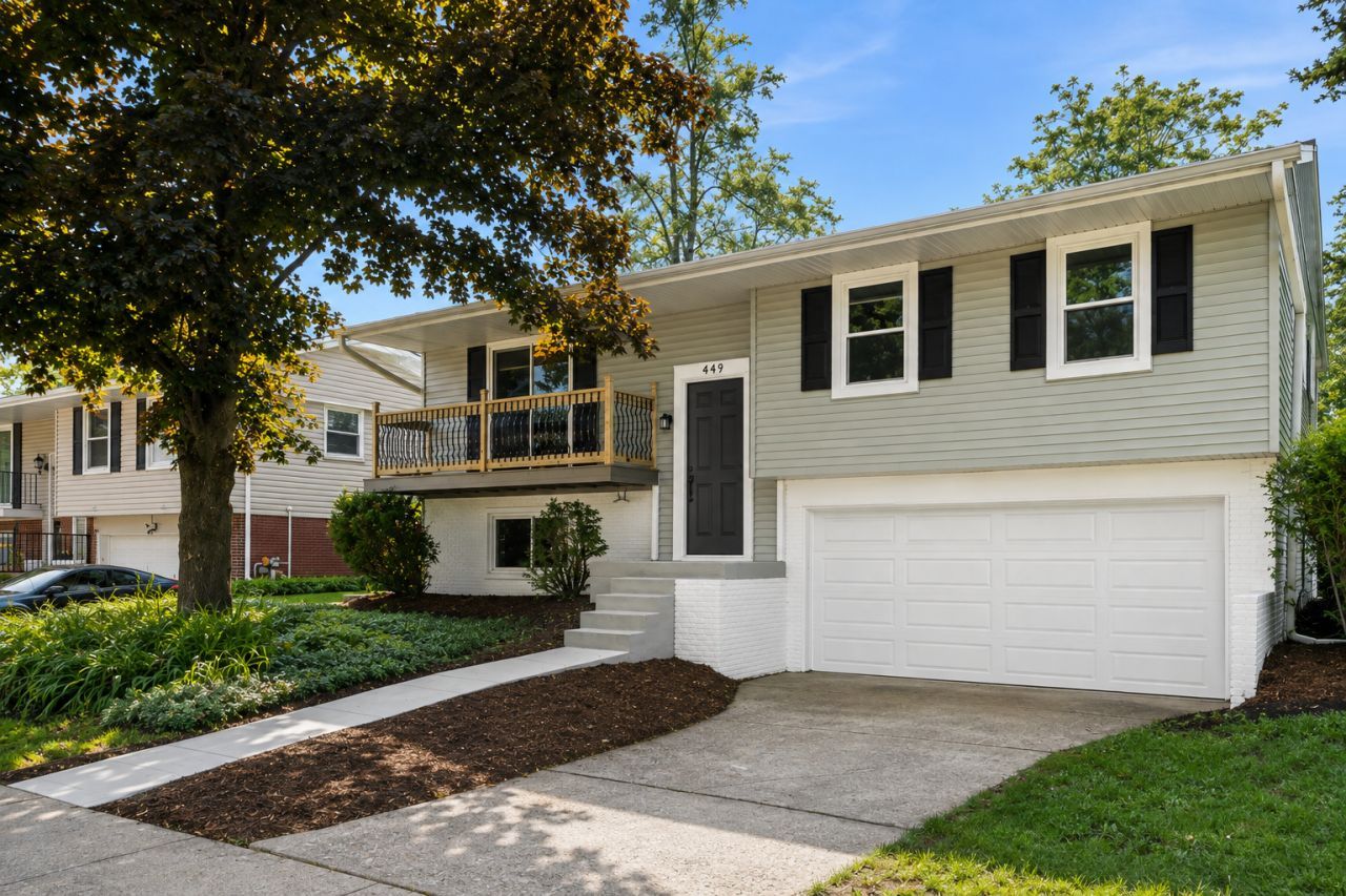 449 White Pine Road , Buffalo Grove, IL 60089