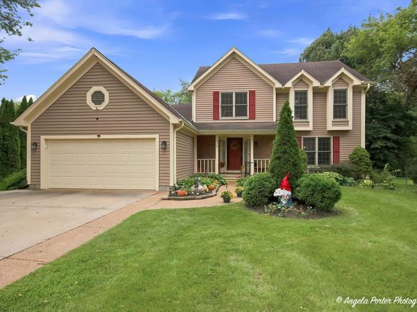 1813 Lakeview Street , Johnsburg, IL 60051