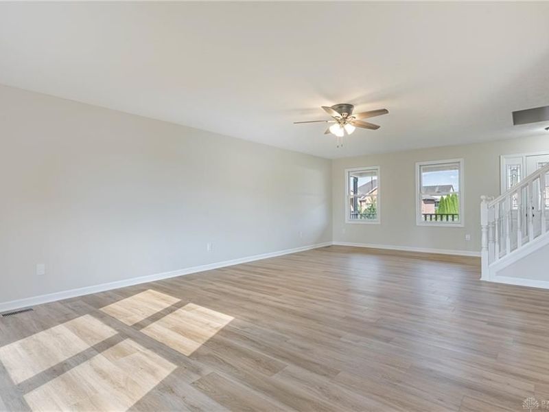 203 Quail Run Court, Carlisle, OH 45005 Photo 5