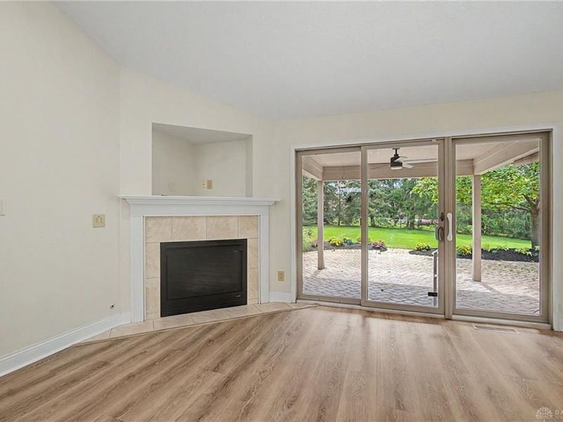 325 Christopher Drive, Clearcreek Township, OH 45458 Photo 9