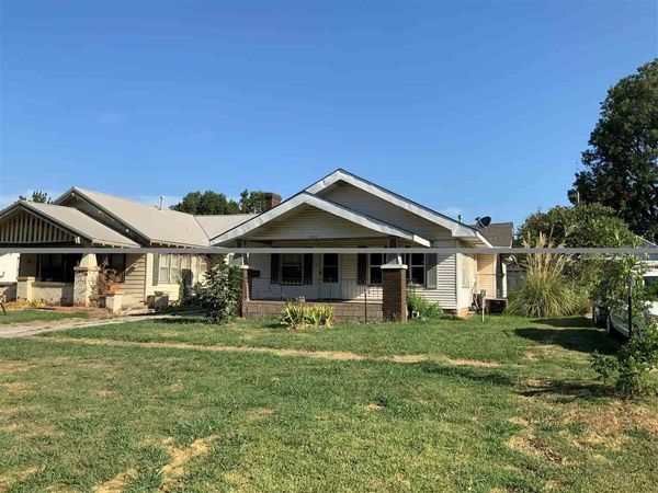 924 E Moses Street, Cushing, OK 74023