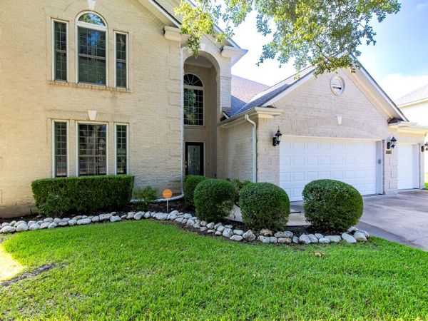 8202 Sunburst PKWY, Round Rock, TX 78681