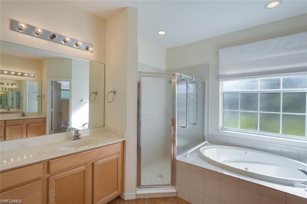 10601 Sir Michaels Place Dr, Bonita Springs, FL 34135 Photo