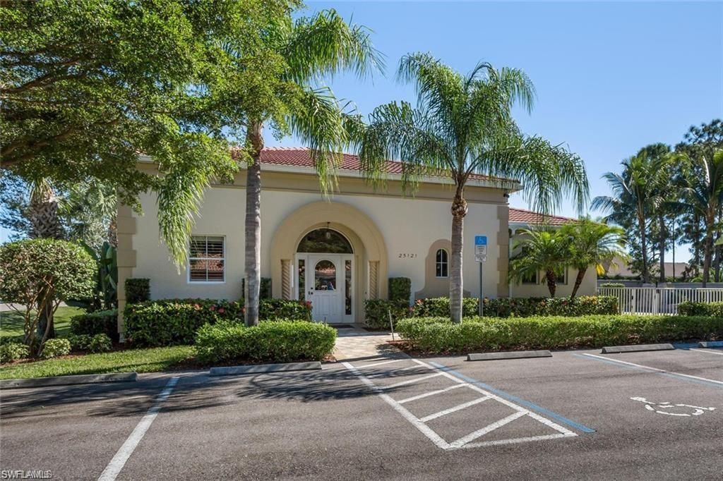 10601 Sir Michaels Place Dr, Bonita Springs, FL 34135 Photo