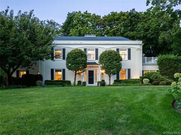 140 Remington Road , Manhasset, NY 11030