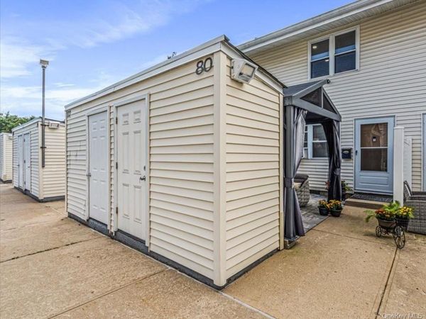 80 Townhouse Road N, Unit 80N, Huntington Station, NY 11746