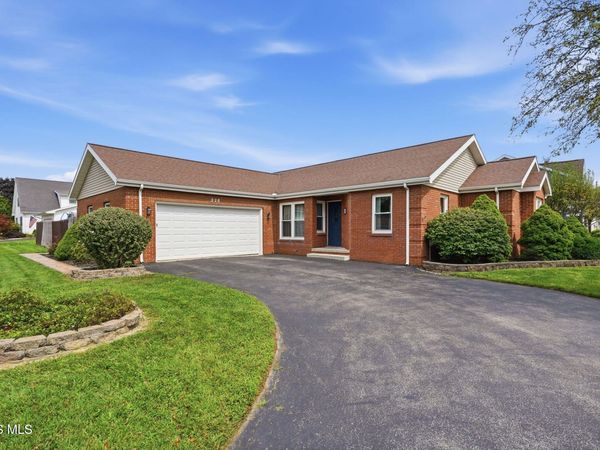 228 Capital Lane , Findlay, OH 45840