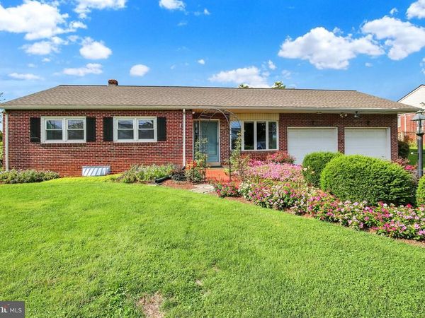 250 SPRECHER ROAD , LANCASTER, PA 17603