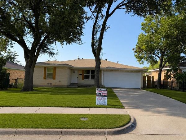 8706 Reva Street , Dallas, TX 75227