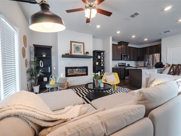 2000 Naples Drive , Rowlett, TX 75088