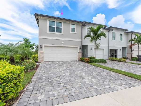 2905 Olivia Ave , Lauderdale Lakes, FL 33311