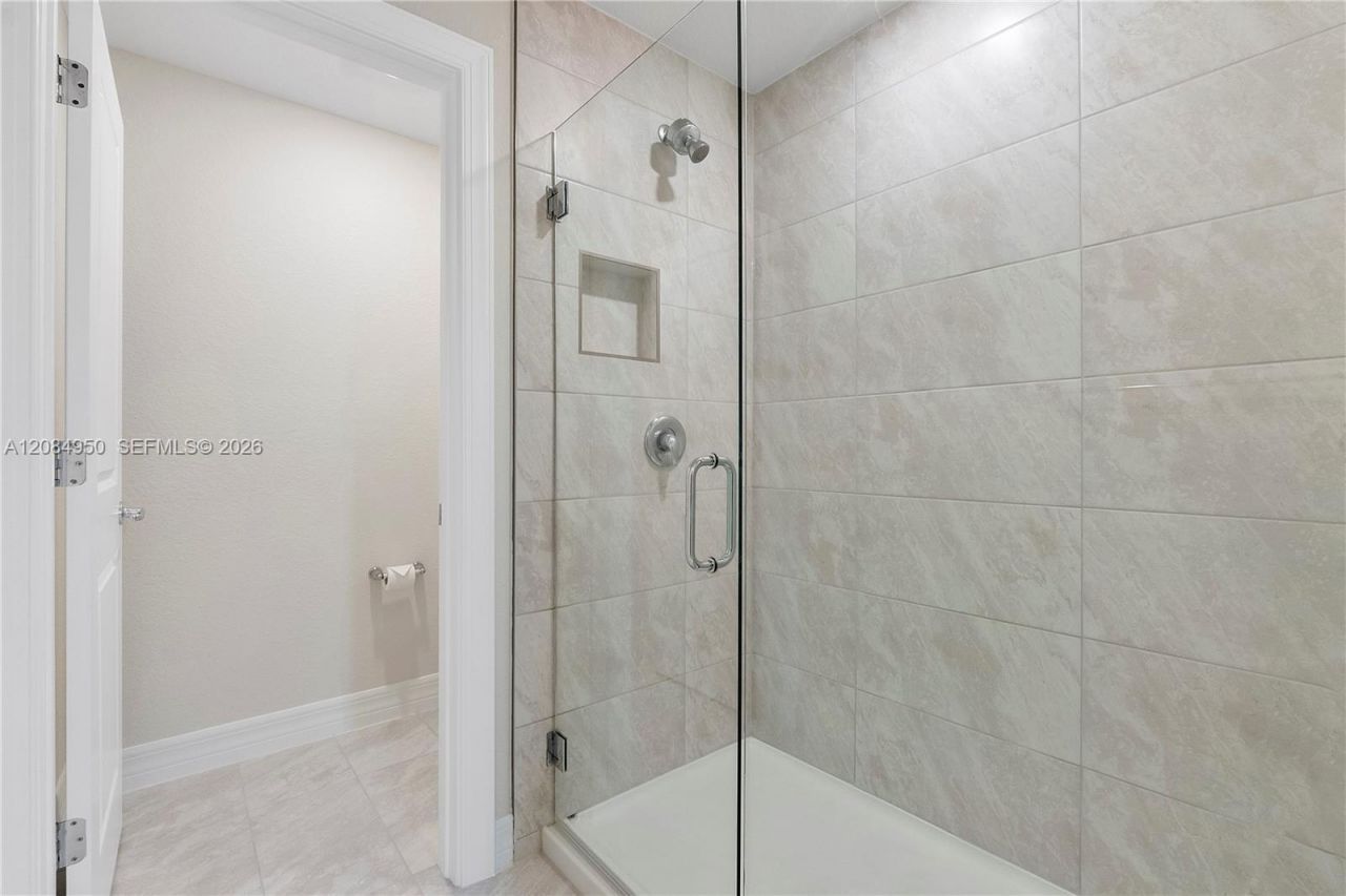 2905 Olivia Ave, Lauderdale Lakes, FL 33311 Photo