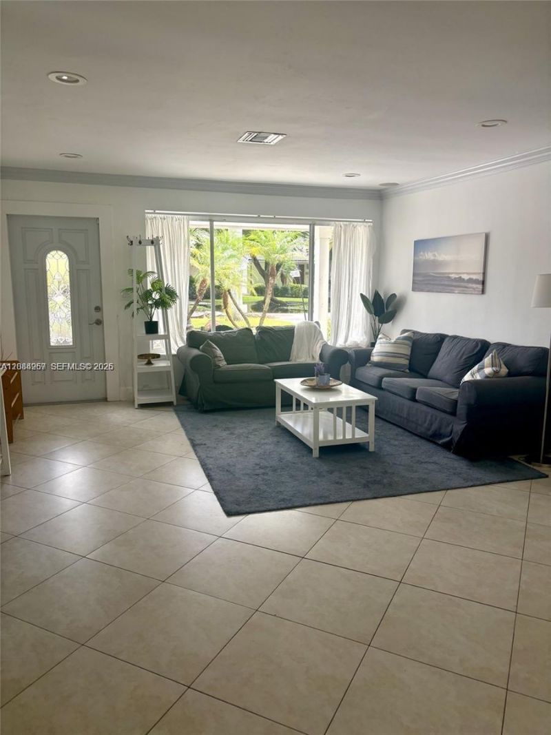1116 N 13th Ct, Hollywood, FL 33019 Photo