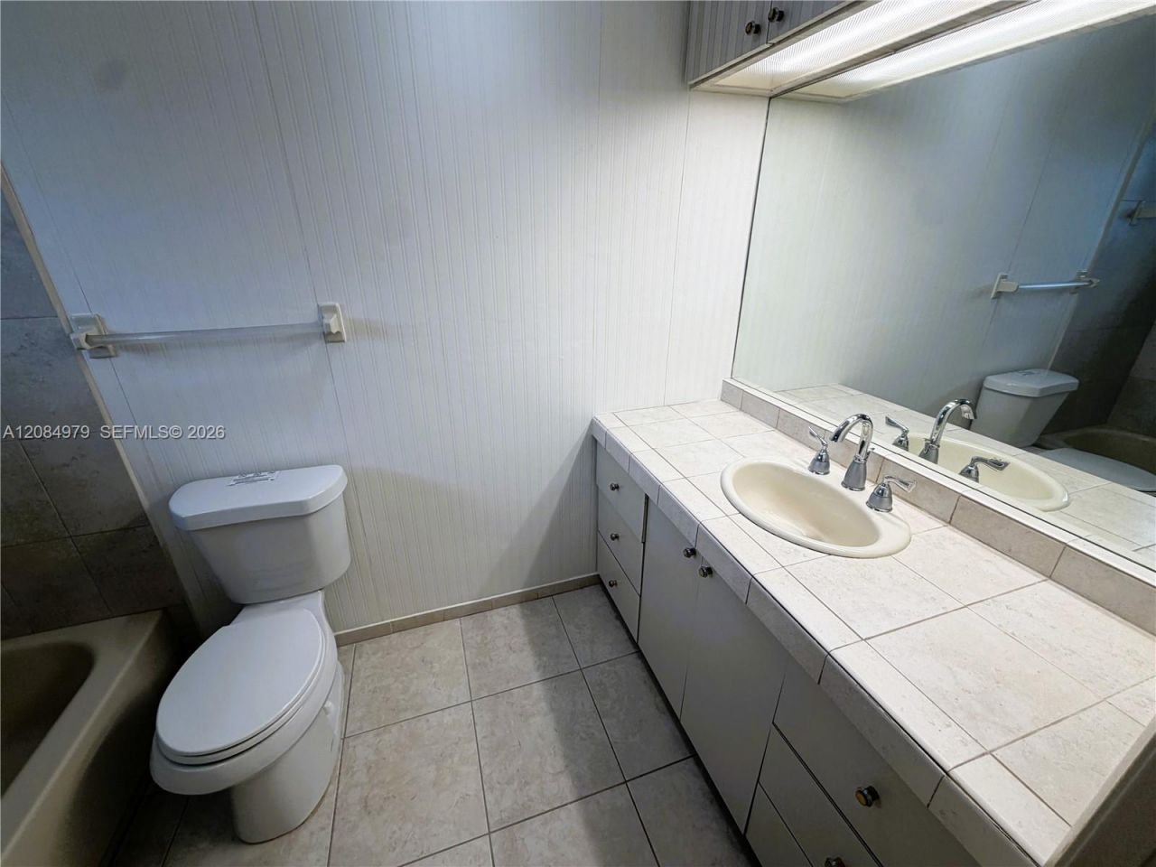 7550 SW 82nd St , Unit F204, Miami, FL 33143 Photo