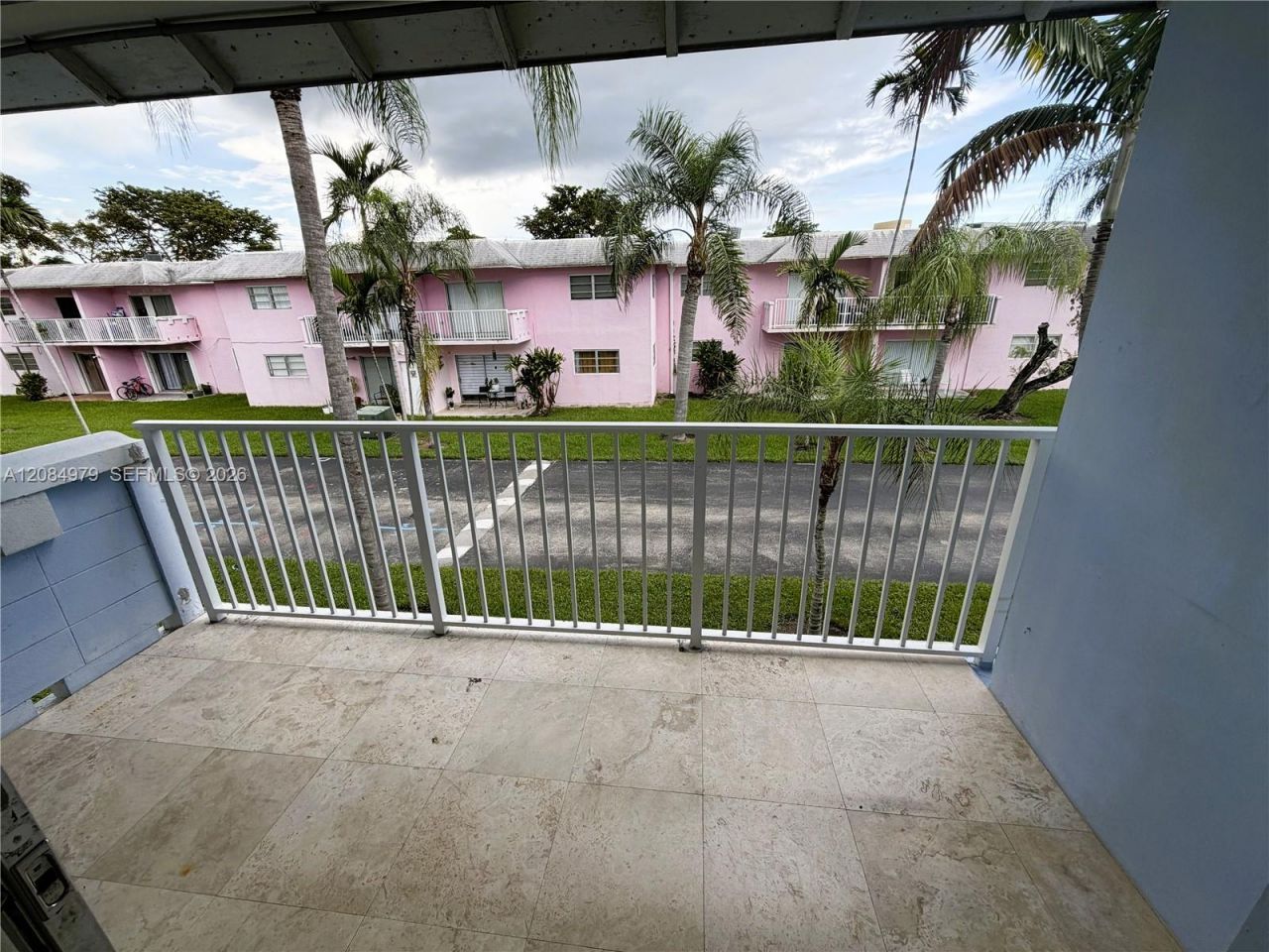 7550 SW 82nd St , Unit F204, Miami, FL 33143 Photo
