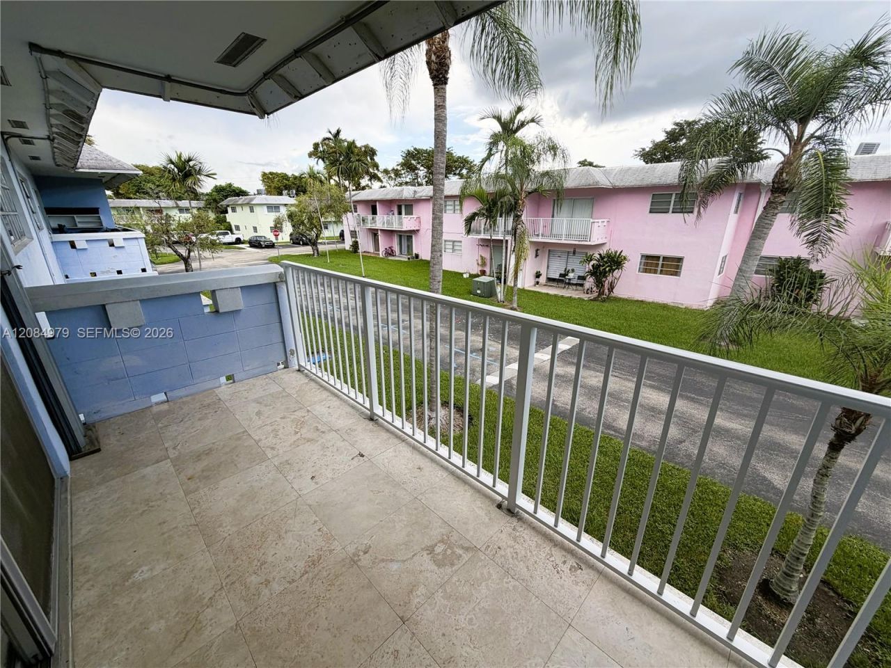 7550 SW 82nd St , Unit F204, Miami, FL 33143 Photo