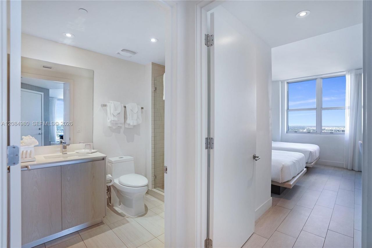 4010 S Ocean Dr, Unit R3302, Hollywood, FL 33019 Photo