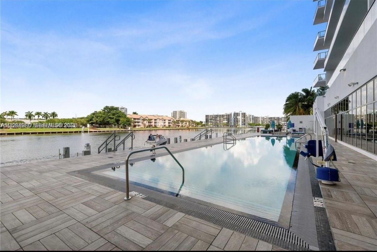 4010 S Ocean Dr, Unit R3302, Hollywood, FL 33019 Photo