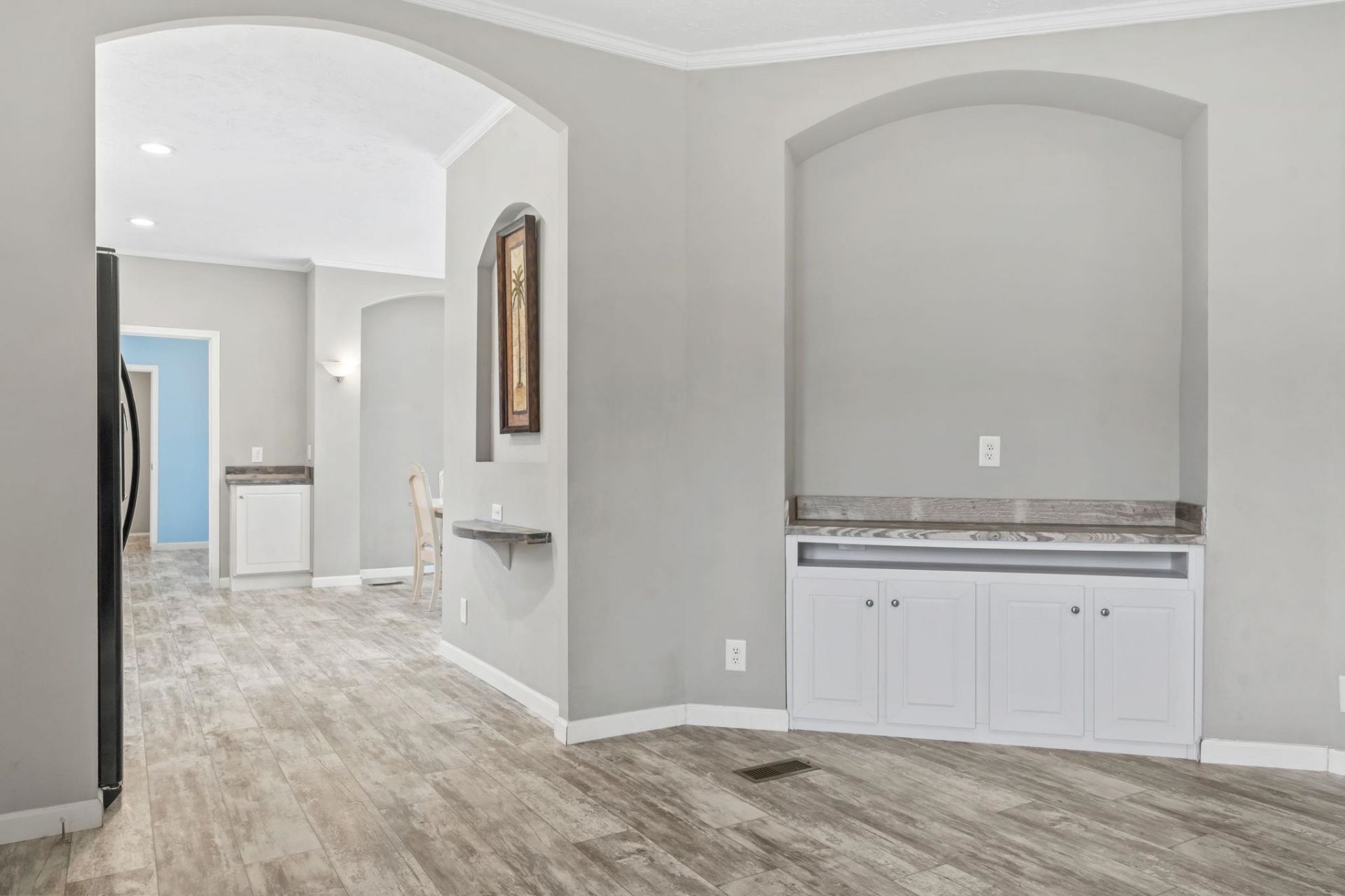 344 Hangar Ct. Photo 12