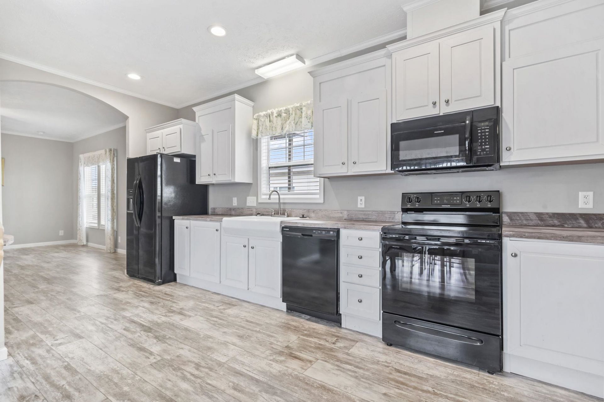 344 Hangar Ct. Photo 17