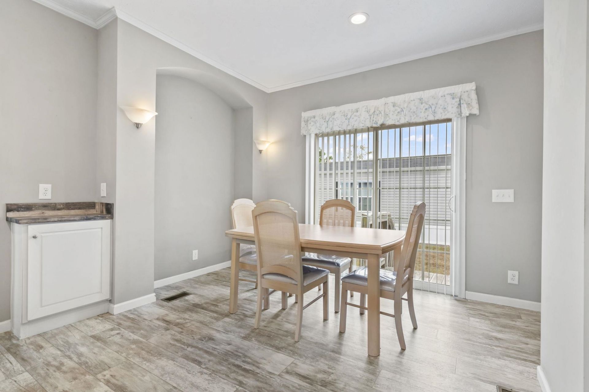 344 Hangar Ct. Photo 20