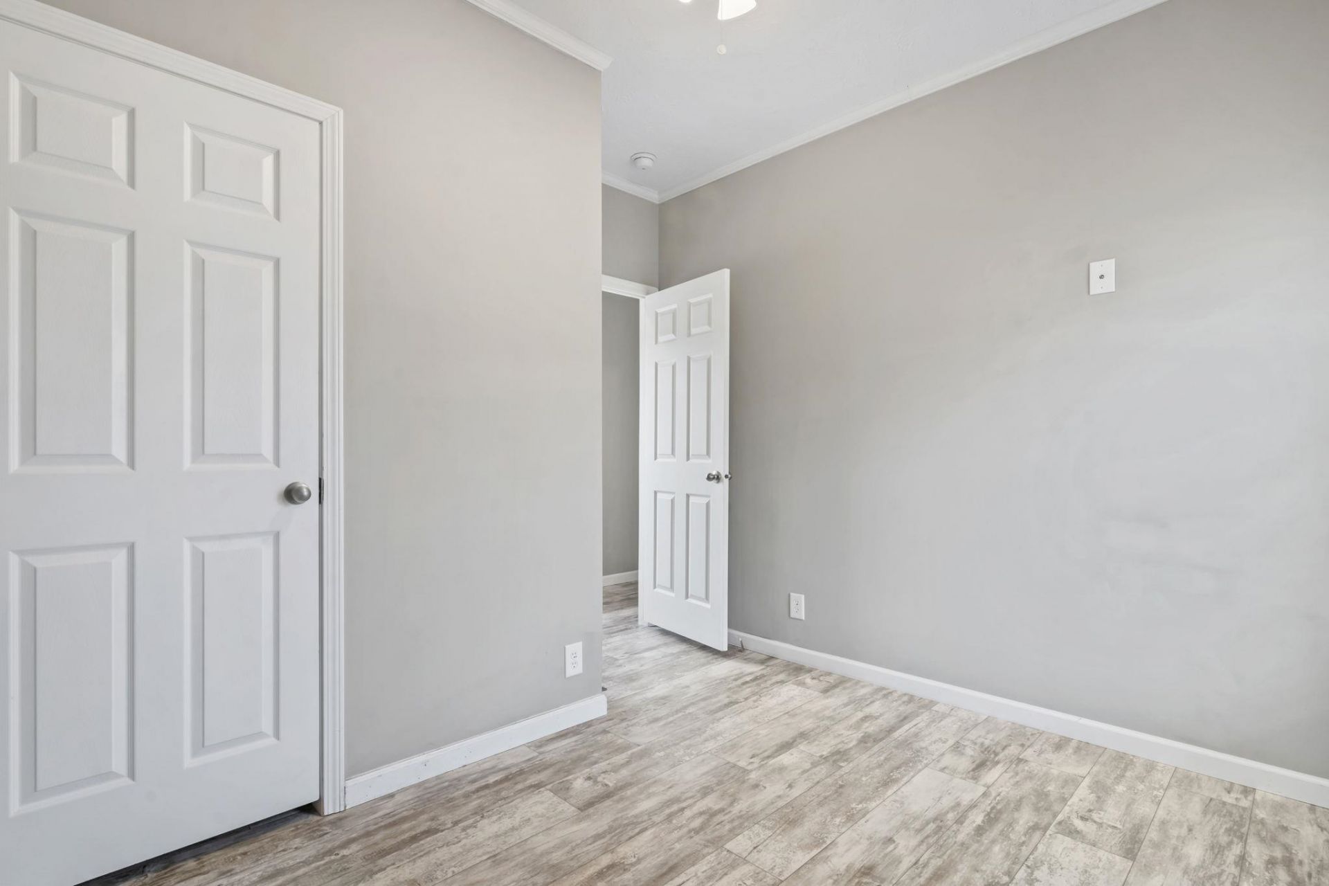 344 Hangar Ct. Photo 31