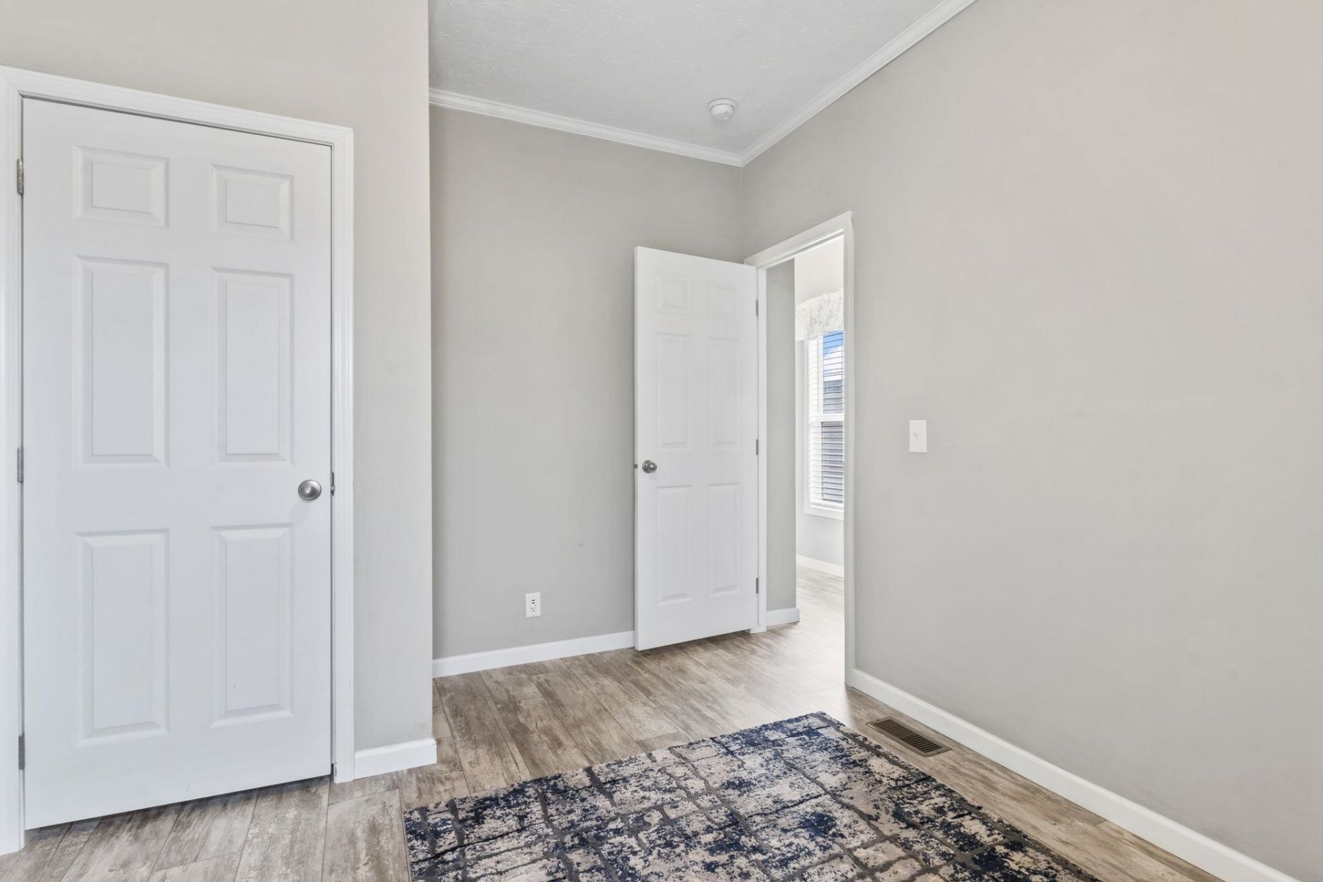 344 Hangar Ct. Photo 35