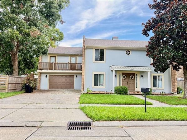3001 GOLDEN Drive, Chalmette, LA 70043