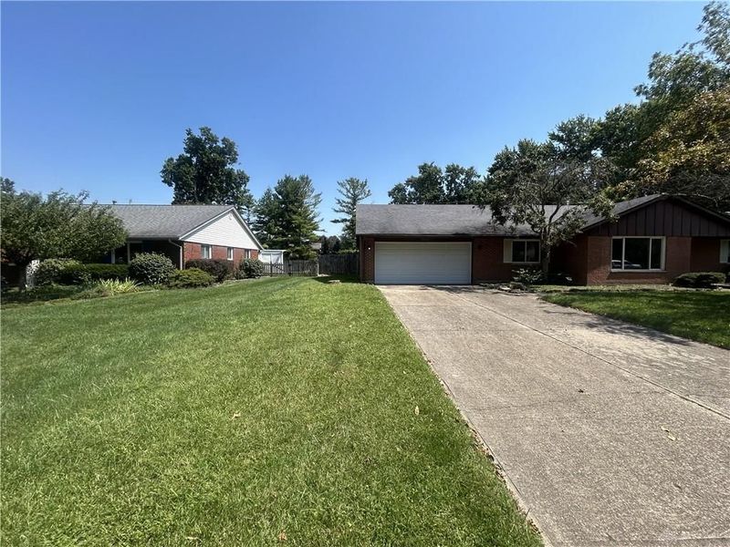7912 Southbury Drive, Centerville, OH 45458 Photo 2