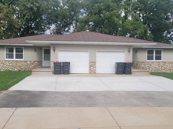 216-218 S Watertown STREET, Johnson Creek, WI 53038