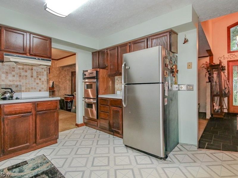 7370 Ledgewood Drive, Kirtland, OH 44094 Photo 7