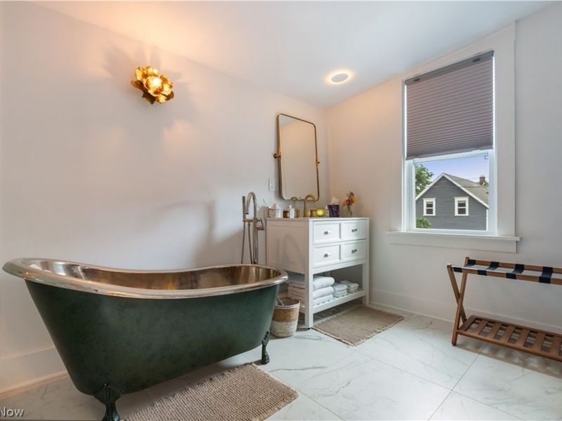 2102 Freeman Avenue, Cleveland, OH 44113 Photo 38