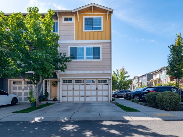811 Overcup Street, Medford, OR 97501