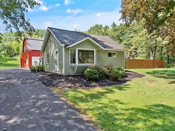 4887 S Onondaga Road, Nedrow, NY 13120
