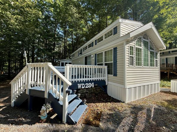 284 Tamarack Trail, Covington Twp, PA 18424