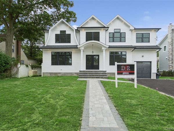 1438 Dewey Avenue , North Bellmore, NY 11710